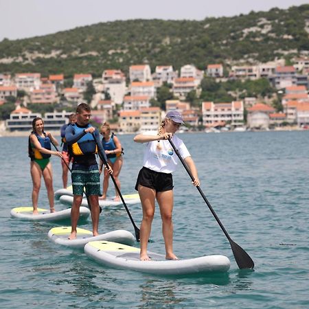 Mobilheim Andrea Wunderschoene Ferienwohnung Direkt Am Meer Jezera Luaran gambar