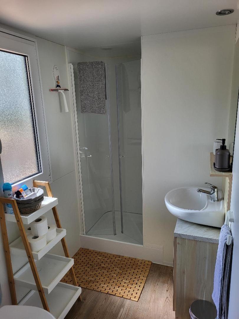 Mobilheim Andrea Wunderschoene Ferienwohnung Direkt Am Meer Jezera Luaran gambar
