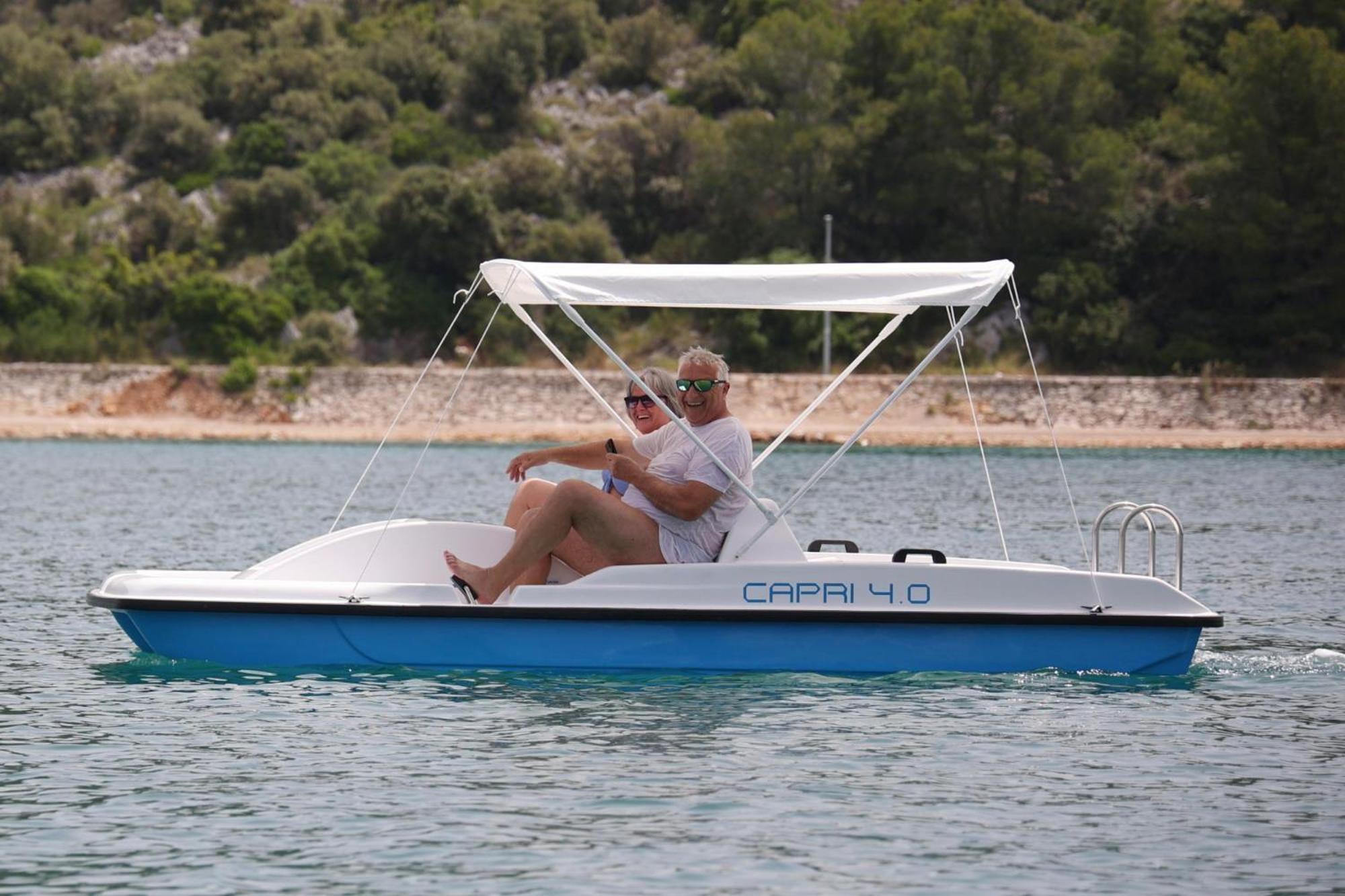 Mobilheim Andrea Wunderschoene Ferienwohnung Direkt Am Meer Jezera Luaran gambar
